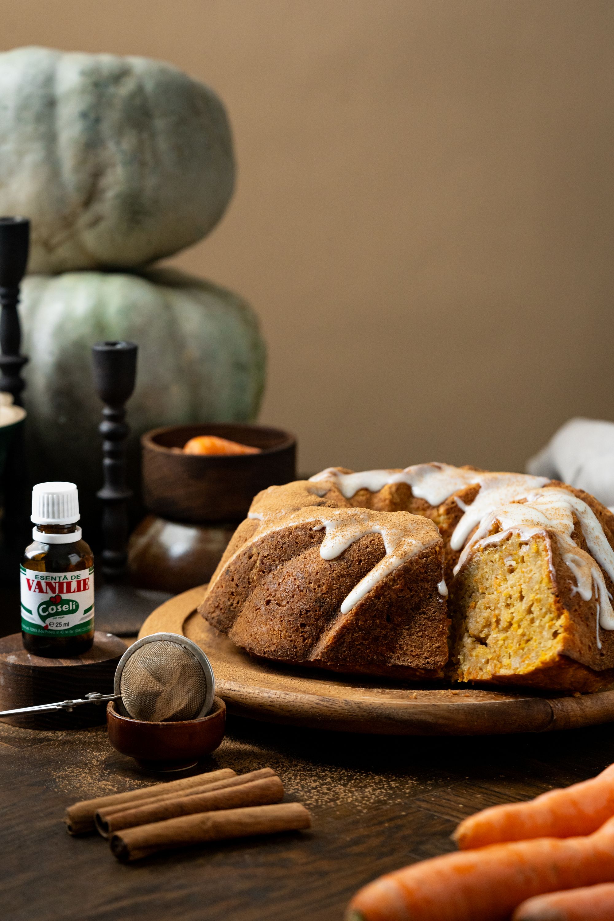 Carrot bundt cake suuuper moist